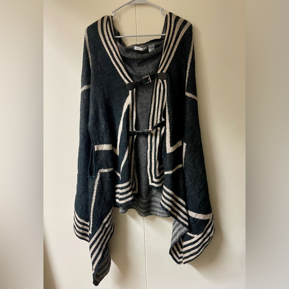New York & Co. cape